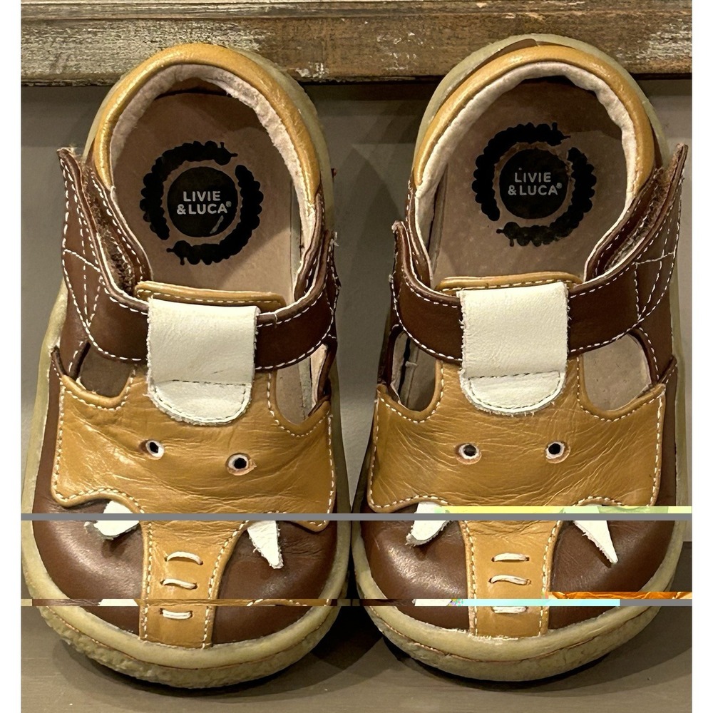 Toddler Boy's‎ LIVIE & LUCA Size 6 Elephant Theme Shoes